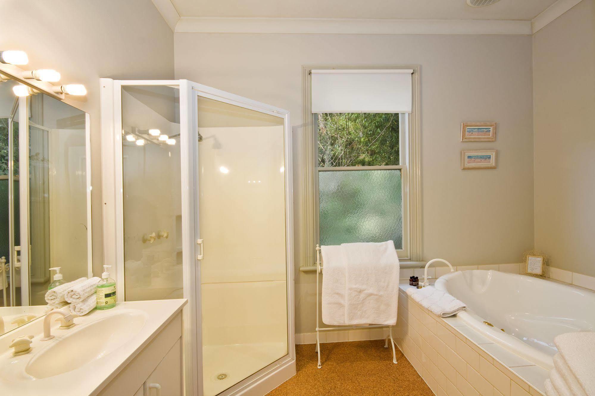 Lemonade Creek Cottages Lorne Exteriör bild